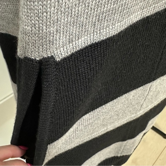 Tory Burch Merino Wool Knit Tunic Sweater Dress SZ XSmall Black Grey Stripes EUC - Picture 5 of 9
